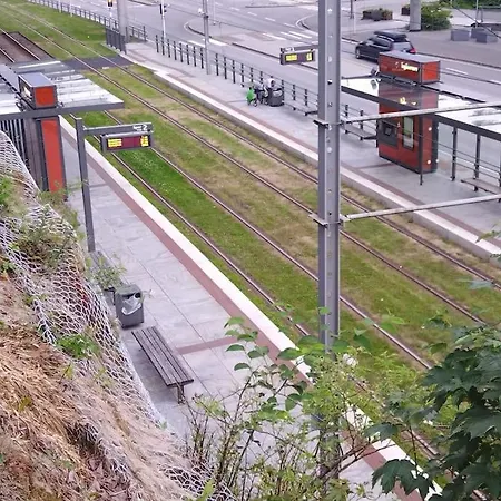 Kjellerleilighet I Fana Til Leie-Med Gratis Parkering Og Mange Kollektiv Reisemuligheter Bergen Exterior foto