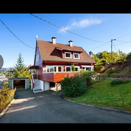 Kjellerleilighet I Fana Til Leie-Med Gratis Parkering Og Mange Kollektiv Reisemuligheter Bergen Exterior foto