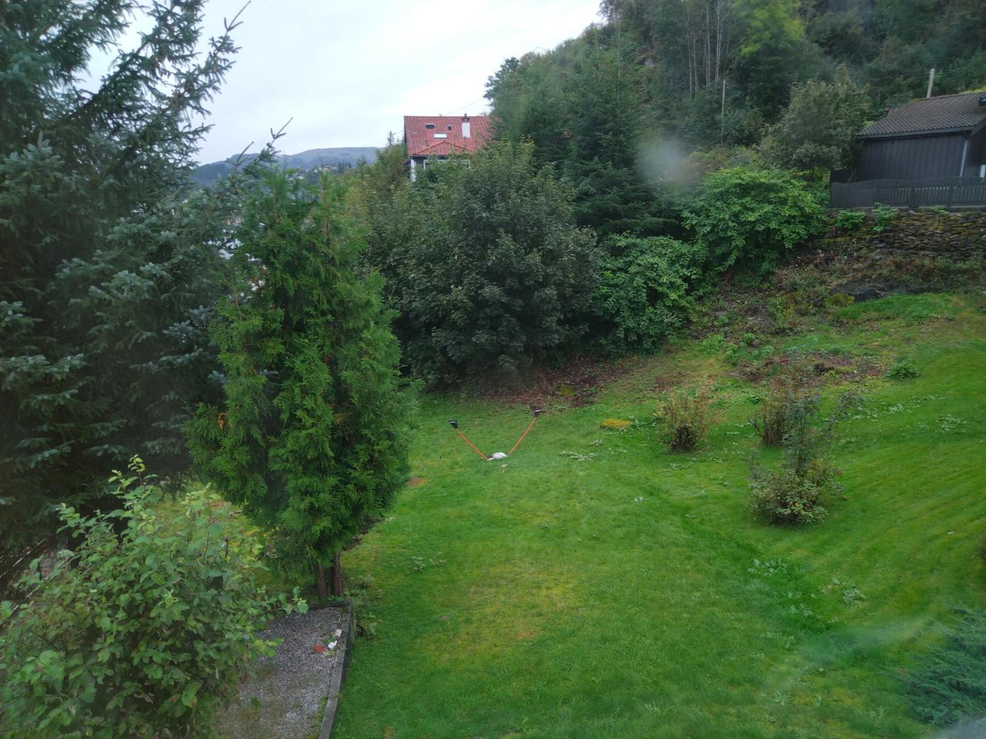Kjellerleilighet I Fana Til Leie-med Gratis Parkering Og Mange Kollektiv Reisemuligheter Appartement *